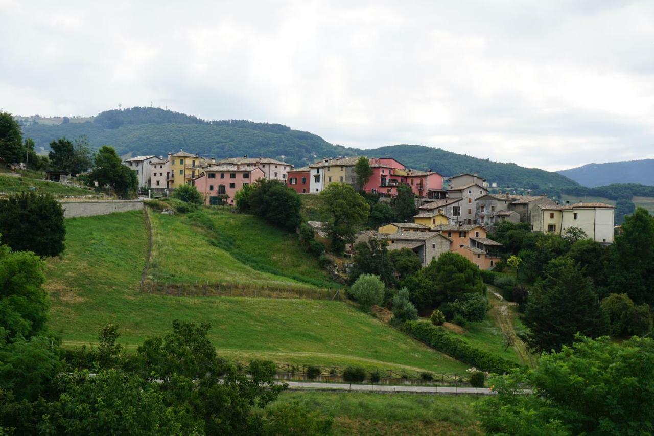 Agriturismo Fattoria Monte Baldo Vista Lago Caprino Veronese Exterior photo